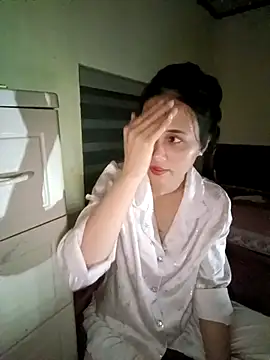 Jun-Mzzz online show from September 27, 2025, 3:28 pm