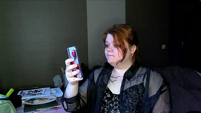 Snapshot of Romy_Addams chatting on March 2, 2026, 2:35 pm Romy Addams online show from March 2, 2026, 2:35 pm