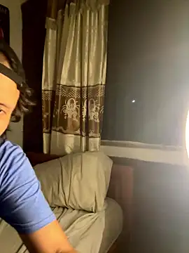 Snapshot of Luxx_14 chatting on January 13, 2026, 12:16 am Luxx 14 online show from January 13, 2026, 12:16 am