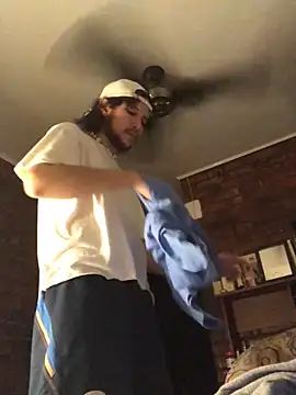 Snapshot of Luxx_14 chatting on February 6, 2026, 3:11 am Luxx 14 online show from February 6, 2026, 3:11 am