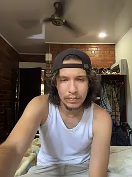 Snapshot of Luxx_14 chatting on April 4, 2026, 7:55 pm Luxx 14 online show from April 4, 2026, 7:55 pm