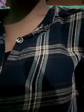 Hot Aishi online show from September 28, 2025, 7:41 pm