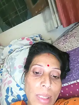 Snapshot of ISHANI-SINGH chatting on April 27, 2026, 1:53 pm ISHANI-SINGH online show from April 27, 2026, 1:53 pm