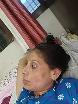 Snapshot of ISHANI-SINGH chatting on June 18, 2026, 1:37 pm ISHANI-SINGH online show from June 18, 2026, 1:37 pm