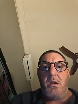 abellabricot online show from May 22, 2026, 1:13 am