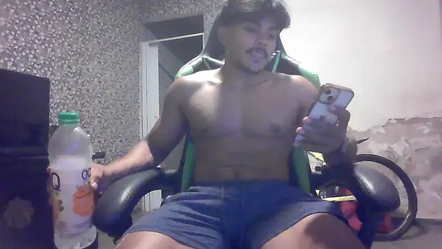 Snapshot of pretoboom14 chatting on July 26, 2026, 2:42 am pretoboom14 online show from July 26, 2026, 2:42 am