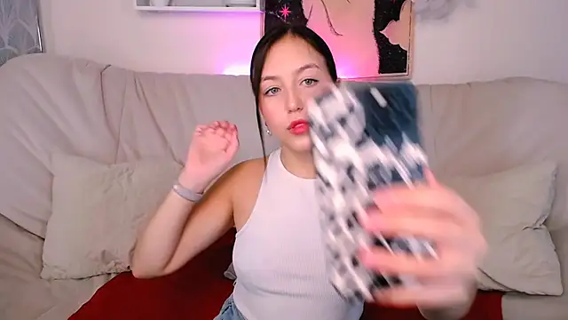 CindySparkl online show from September 11, 2025, 6:02 am