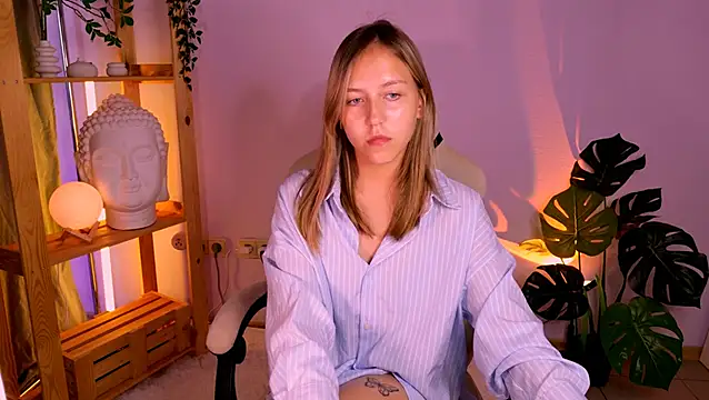 CindySparkl online show from July 5, 2026, 3:34 am