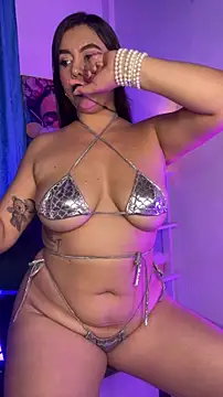 Snapshot of Megan-picozi chatting on February 3, 2026, 1:48 am Megan-picozi online show from February 3, 2026, 1:48 am