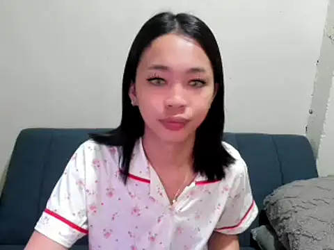 Snapshot of millany69 chatting on February 5, 2026, 4:50 am millany69 online show from February 5, 2026, 4:50 am
