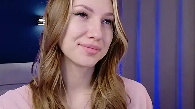 MariGven online show from November 10, 2025, 1:32 pm