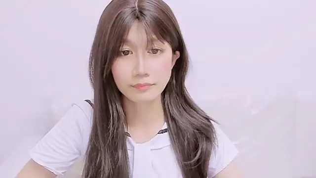 Rabbitlittlefool online show from October 31, 2025, 3:57 pm