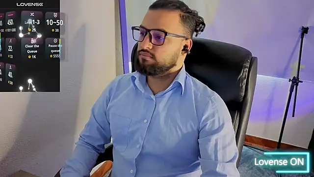 Ernesto-Rodriguez82 online show from September 11, 2025, 3:56 pm