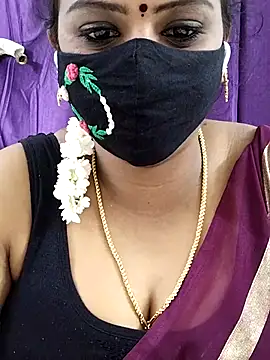 yoga-mithraa online show from November 6, 2025, 4:08 pm