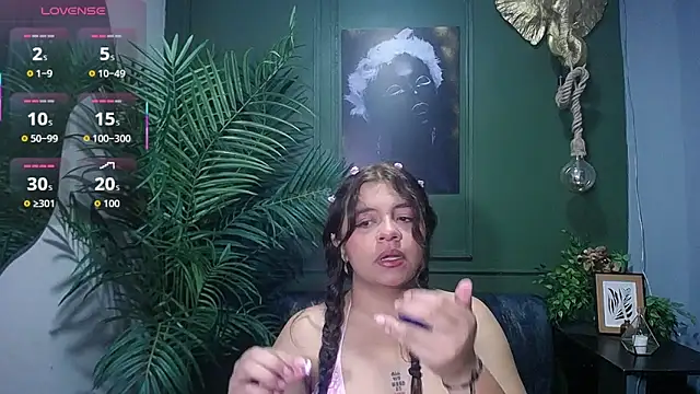 sweety smilee online show from September 13, 2025, 12:27 pm