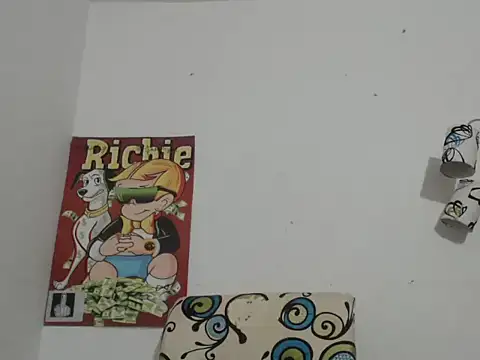 Thomasjons  online show from October 22, 2025, 1:28 am