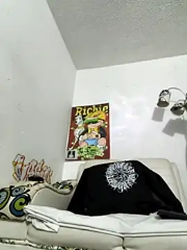 Snapshot of Thomasjons_ chatting on February 7, 2026, 2:48 am Thomasjons online show from February 7, 2026, 2:48 am