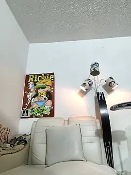 Snapshot of Thomasjons_ chatting on February 17, 2026, 3:36 am Thomasjons online show from February 17, 2026, 3:36 am