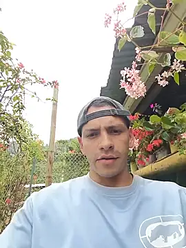 Thomasjons  online show from May 19, 2026, 4:24 pm