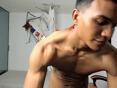 jeanfran ferrer online show from November 8, 2025, 7:23 pm