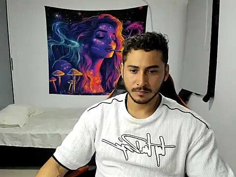 ashlan king online show from October 13, 2025, 3:06 am