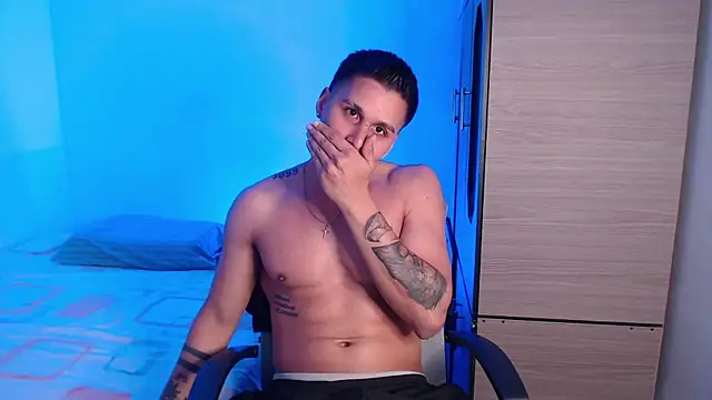 valentinosex1 online show from October 14, 2025, 9:15 pm