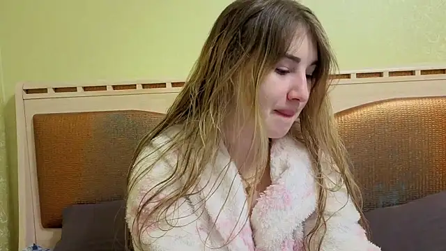 Snapshot of sugarskitty chatting on March 16, 2026, 12:49 am sugarskitty online show from March 16, 2026, 12:49 am