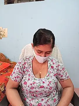 Cute Faria online show from June 11, 2026, 4:43 am