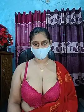 Cute Faria online show from July 24, 2026, 2:37 pm