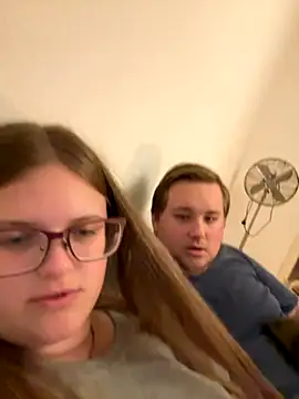 Snapshot of CurvyPaar2 chatting on September 11, 2025, 7:03 pm CurvyPaar2 online show from September 11, 2025, 7:03 pm