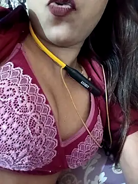 Snapshot of payalsharma95 chatting on October 1, 2025, 4:24 pm payalsharma95 online show from October 1, 2025, 4:24 pm