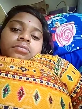 Snapshot of Hot_crety chatting on November 14, 2025, 11:35 pm Hot crety online show from November 14, 2025, 11:35 pm