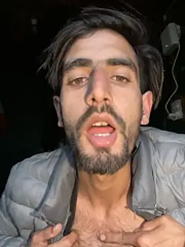 lyath3245 online show from April 19, 2026, 1:10 pm