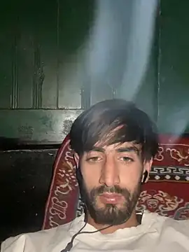 lyath3245 online show from April 24, 2026, 6:10 pm