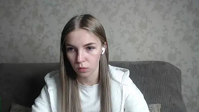 HitGyrl online show from February 26, 2026, 12:53 am