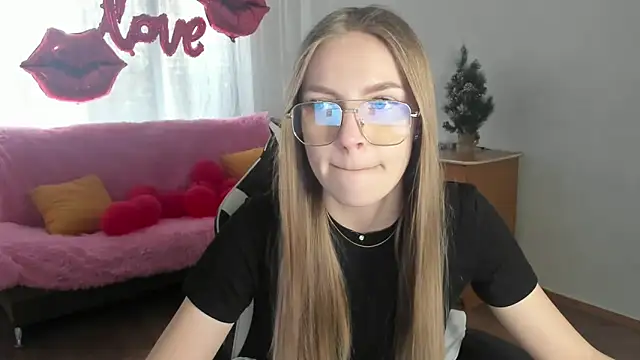 HitGyrl online show from March 13, 2026, 7:59 am