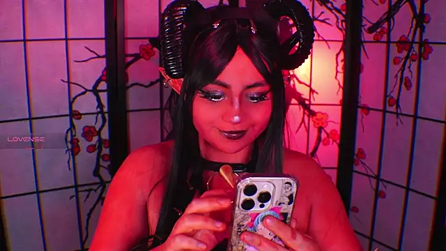 Vanelope sweet  online show from April 5, 2026, 12:52 am