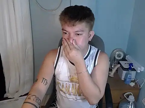 Fuckboii intown online show from September 25, 2025, 7:56 am