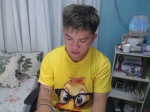 Fuckboii intown online show from December 14, 2025, 1:44 am