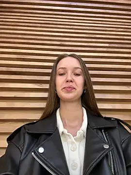 Snapshot of ElliRose chatting on September 15, 2025, 6:57 am ElliRose online show from September 15, 2025, 6:57 am