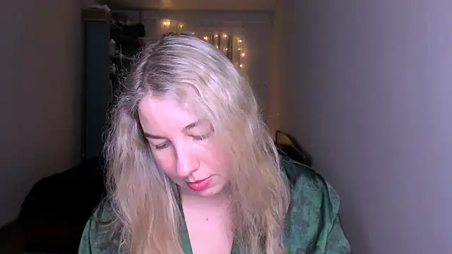 Snapshot of NancySanders chatting on April 24, 2026, 7:05 pm NancySanders online show from April 24, 2026, 7:05 pm