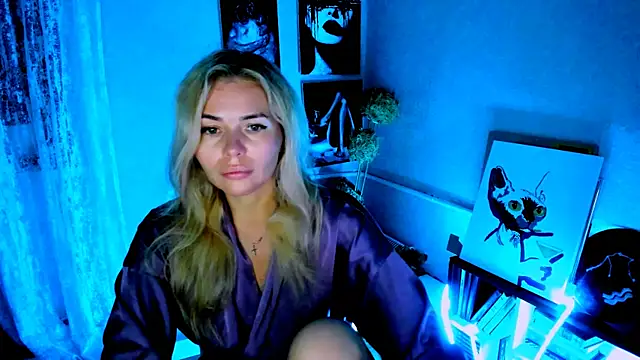 Snapshot of LoraBoyar chatting on July 24, 2026, 6:28 pm LoraBoyar online show from July 24, 2026, 6:28 pm