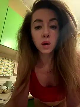 Snapshot of MarinaDiva11_74 chatting on October 2, 2025, 7:43 pm MarinaDiva11 74 online show from October 2, 2025, 7:43 pm