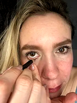 BritgetPsychol online show from November 4, 2025, 2:32 am