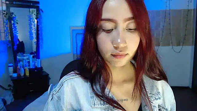 Snapshot of evali16 chatting on November 14, 2025, 10:40 pm evali16 online show from November 14, 2025, 10:40 pm