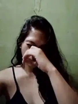 missluvv online show from April 7, 2026, 1:44 pm