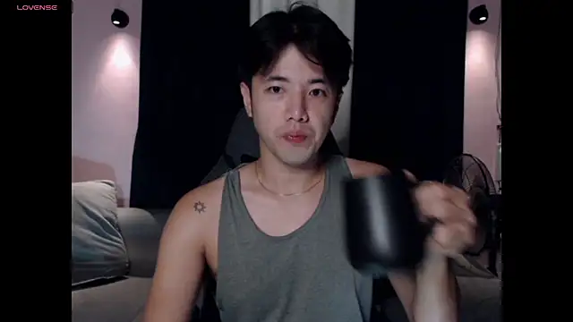 Addictiveboi online show from November 8, 2025, 11:36 pm