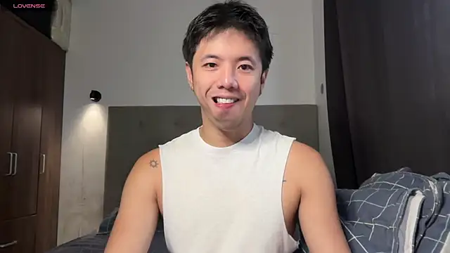 Snapshot of Addictiveboi chatting on June 20, 2026, 2:25 am Addictiveboi online show from June 20, 2026, 2:25 am