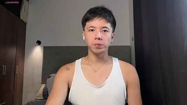 Snapshot of Addictiveboi chatting on June 26, 2026, 2:38 am Addictiveboi online show from June 26, 2026, 2:38 am