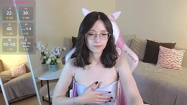 Snapshot of EsmaWonka chatting on February 7, 2026, 7:12 am EsmaWonka online show from February 7, 2026, 7:12 am